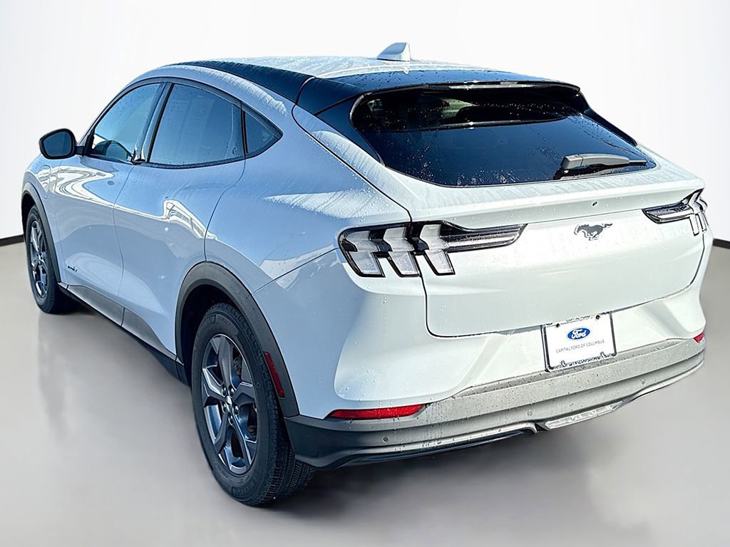 Used 2022 Ford Mustang Mach-E Select image 7