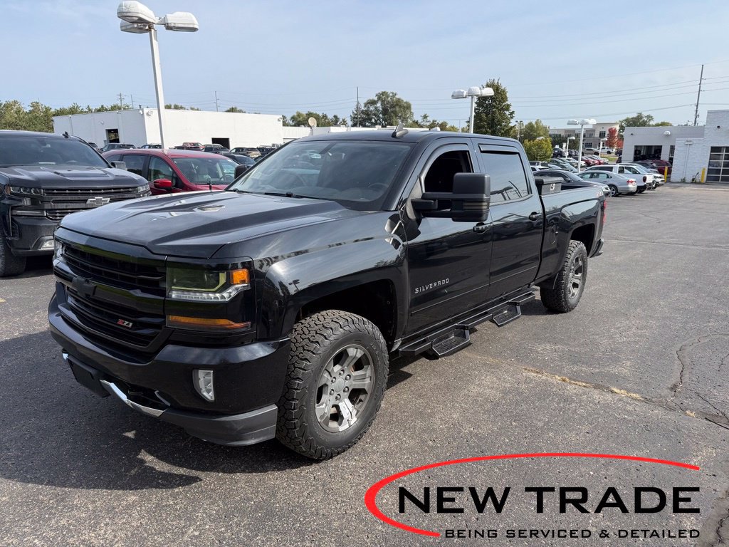 Used 2018 Chevrolet Silverado 1500 LT w/ All Star Edition AWD/4WD image 1