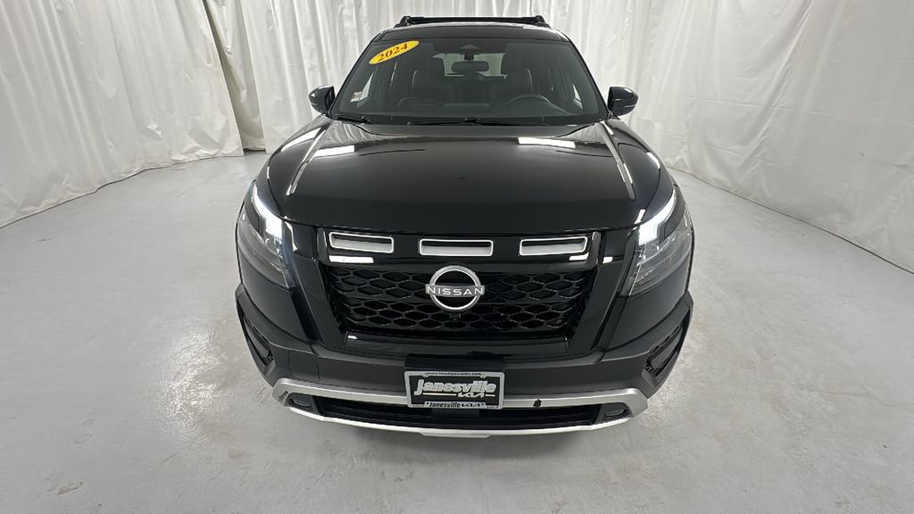 Used 2024 Nissan Pathfinder Rock Creek image 8