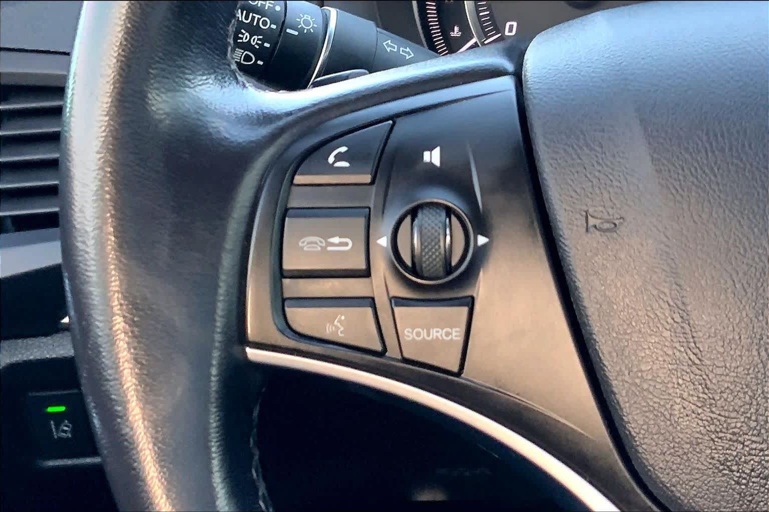 Used 2016 Acura MDX SH-AWD w/ Technology Package image 23
