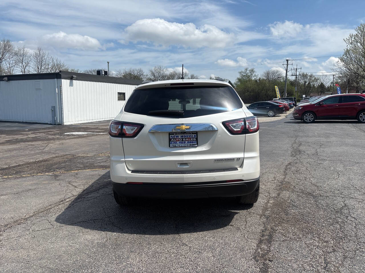 Used 2015 Chevrolet Traverse LT image 4