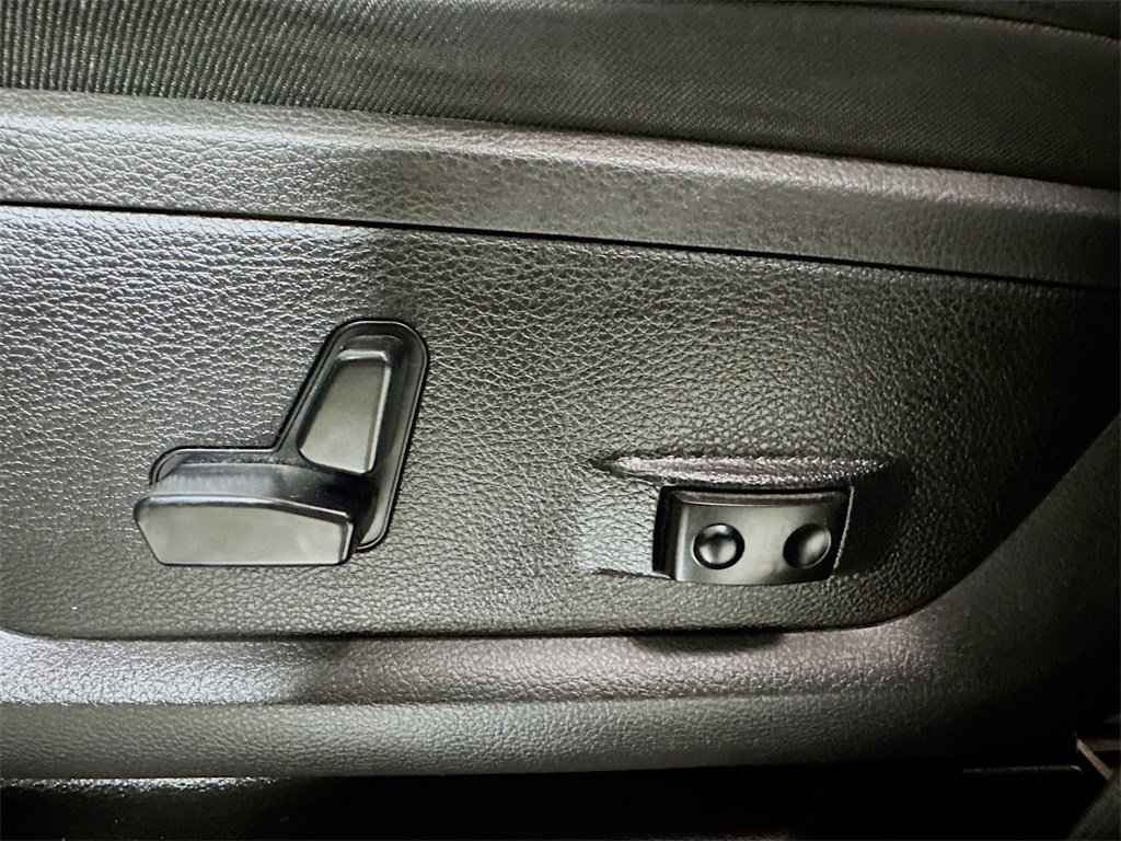 Used 2020 RAM 3500 Laramie image 36