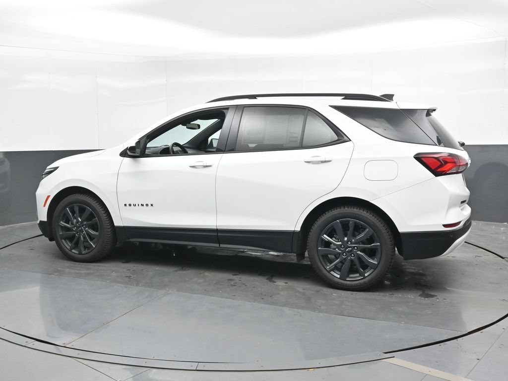 Used 2024 Chevrolet Equinox RS FWD image 10