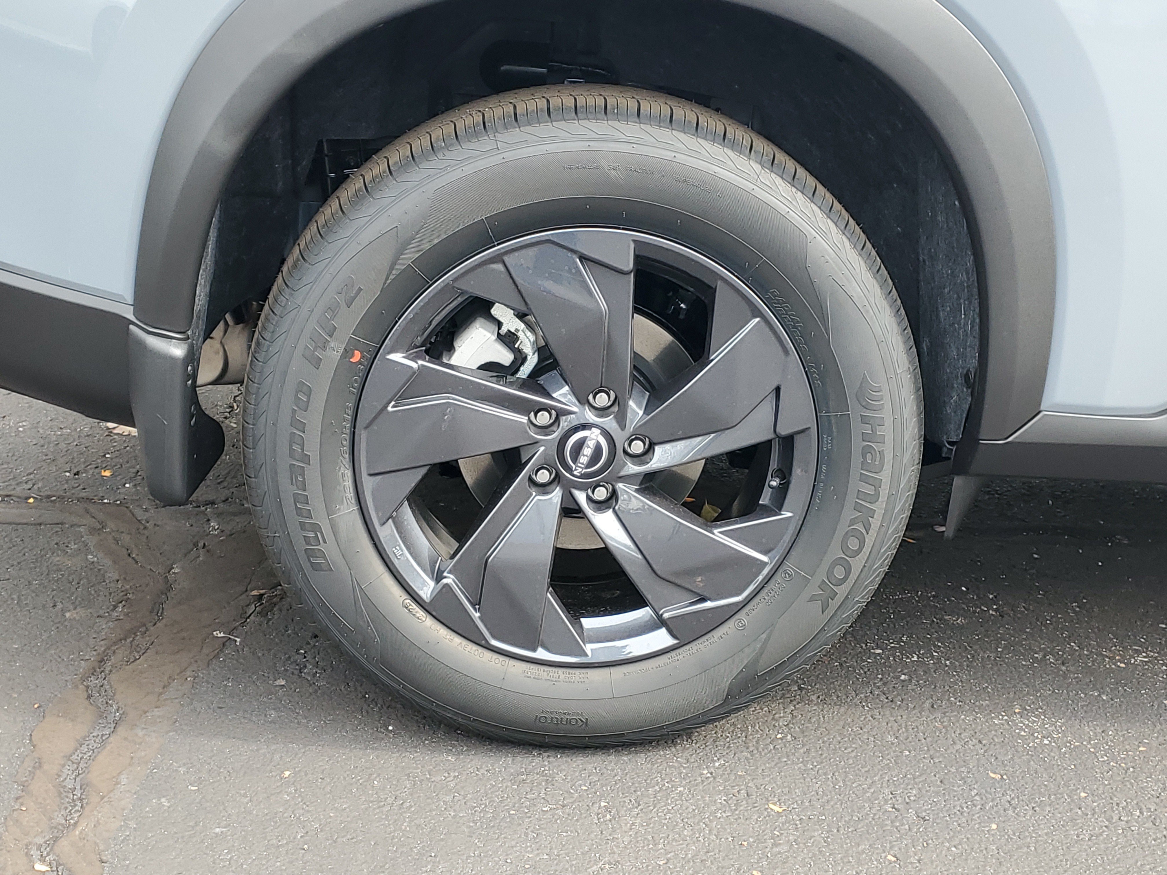 New 2027 Nissan Rogue SV w/ Cold Weather Package AWD/4WD image 30