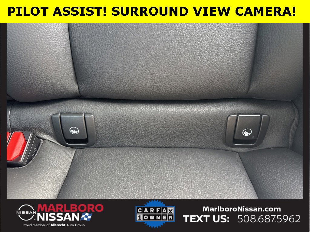 Used 2025 Volvo XC60 B5 Plus w/ Climate Package image 18