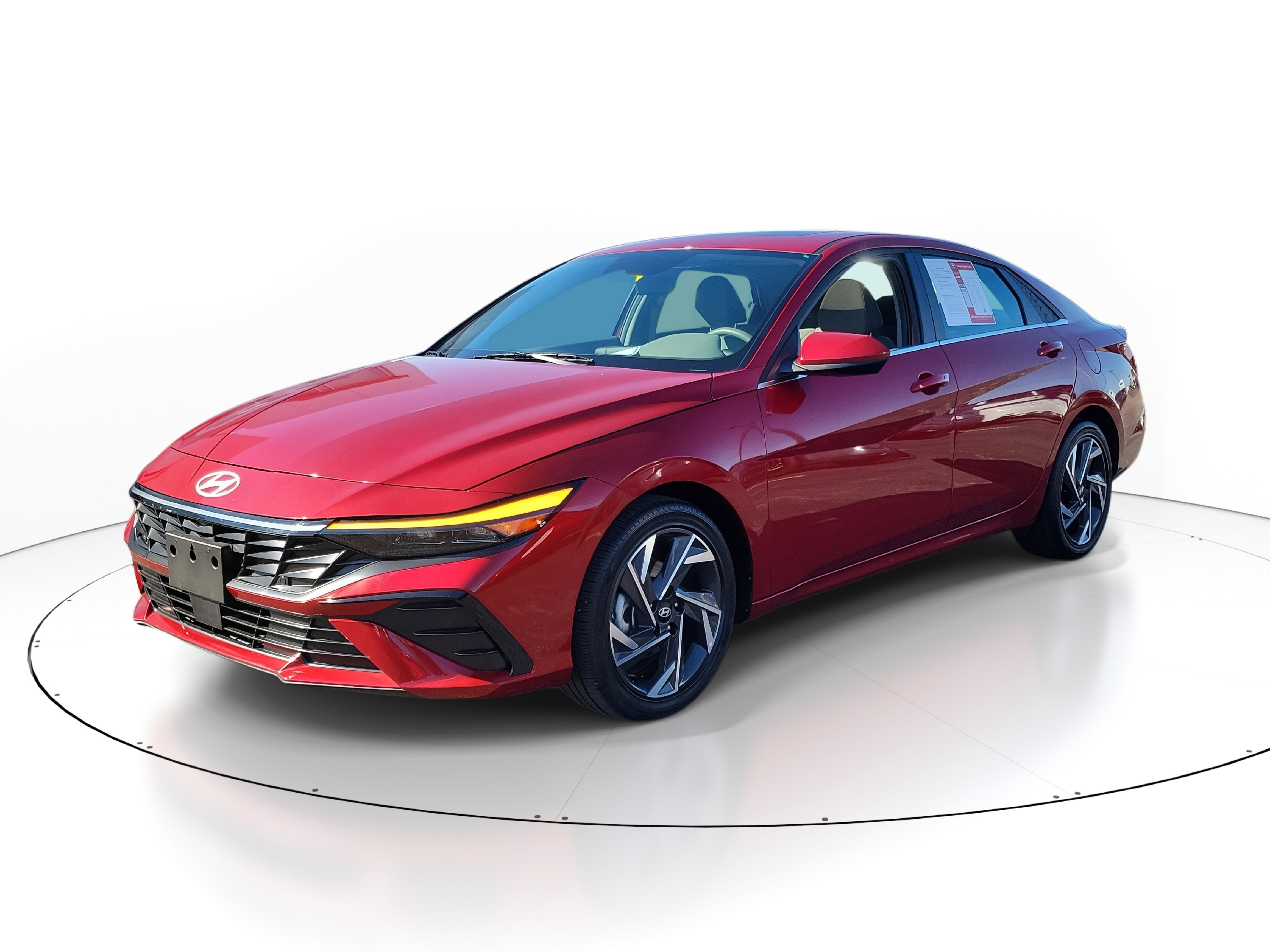Used 2025 Hyundai Elantra SEL image 2
