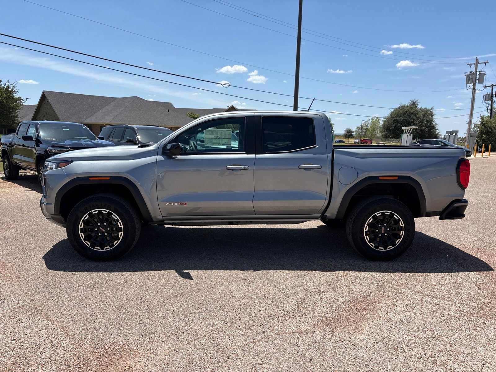 New 2026 GMC Canyon AT4 AWD/4WD image 2