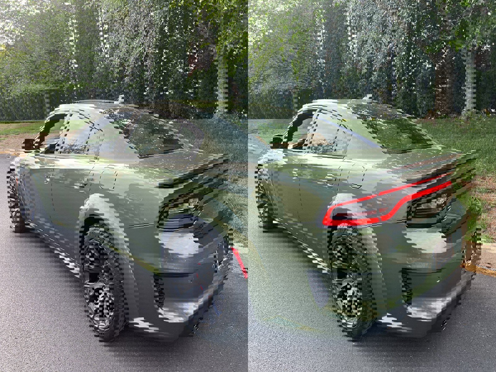 Used 2022 Dodge Charger SRT Hellcat w/ SRT Black Package image 45