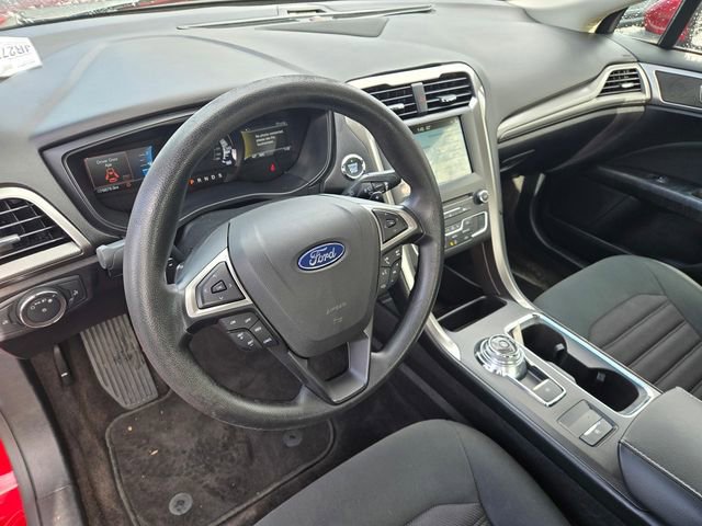 Used 2018 Ford Fusion SE w/ Fusion SE Technology Package image 11