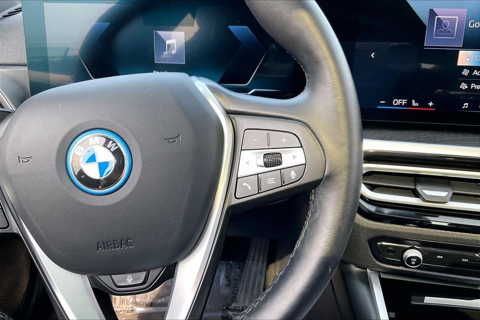 Used 2024 BMW i4 eDrive40 w/ Premium Package RWD image 24