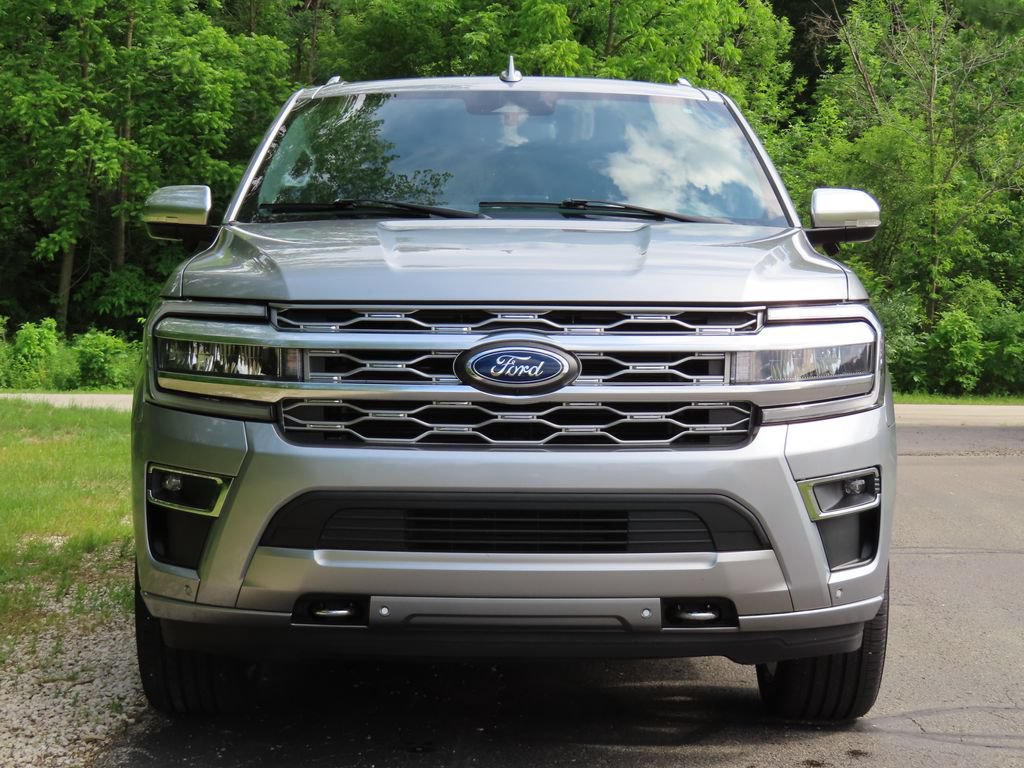 Used 2023 Ford Expedition Platinum AWD/4WD image 7