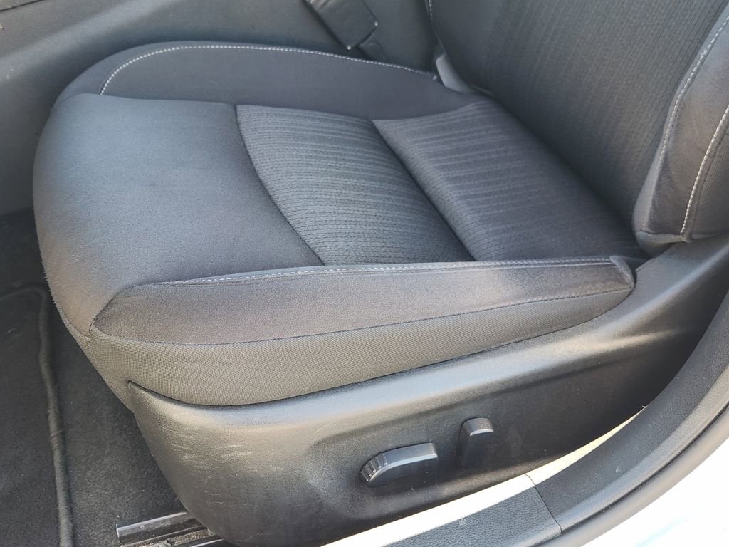 Used 2024 Nissan Altima 2.5 SV image 17