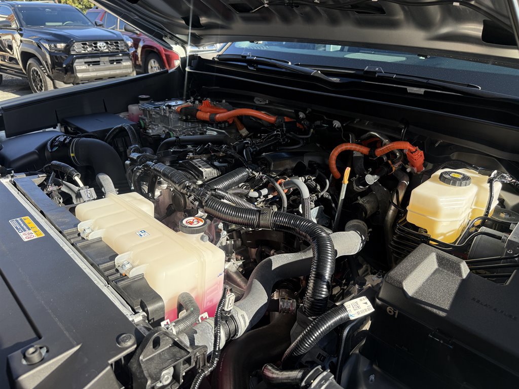 Used 2025 Toyota Tacoma TRD Off-Road image 29