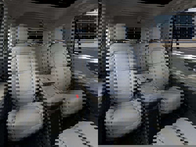 New 2026 Lincoln Navigator Reserve w/ Jet Appearance Package image 11