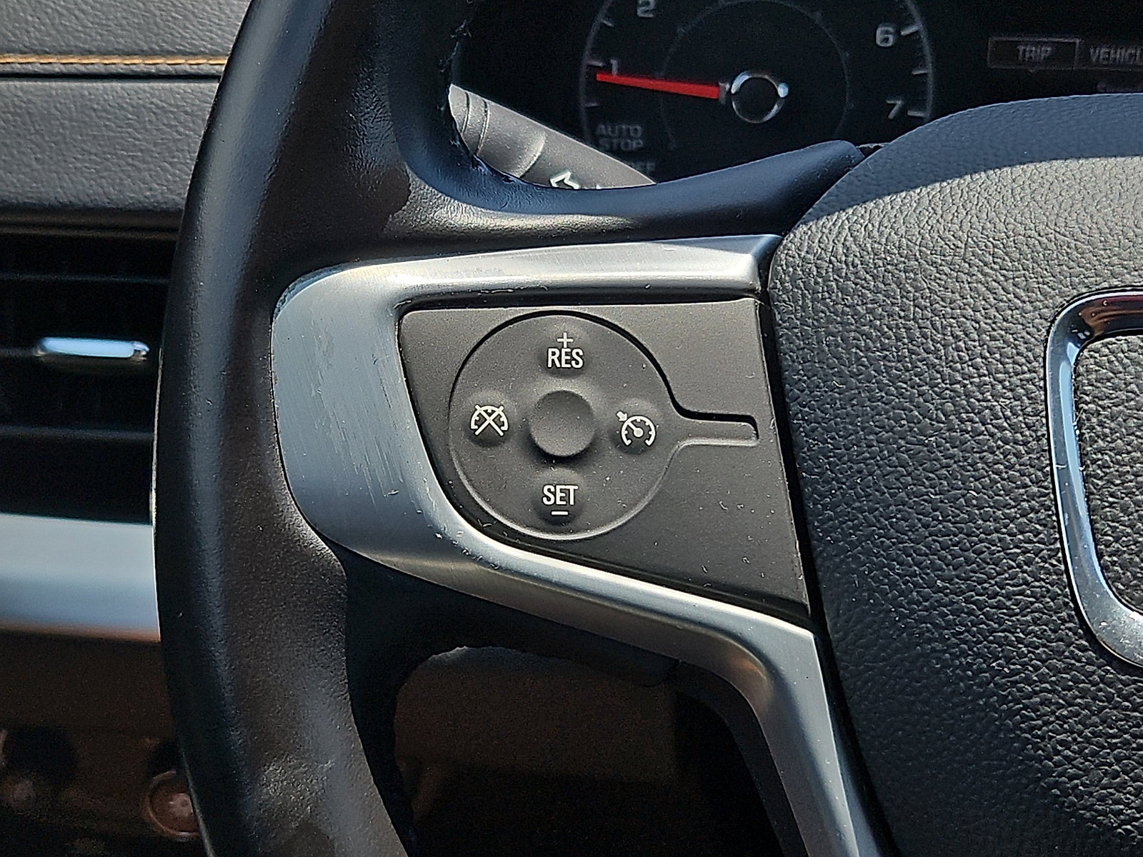 Certified 2018 GMC Terrain SLE w/ Driver Convenience Package FWD image 20