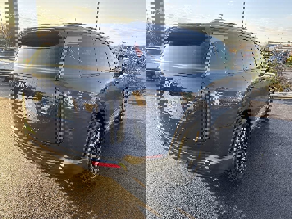 New 2027 Kia Telluride S image 4