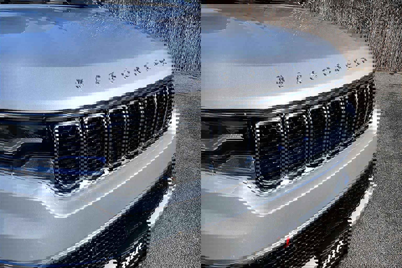 Used 2024 Jeep Wagoneer L Series III w/ Flexible Seating Group image 32