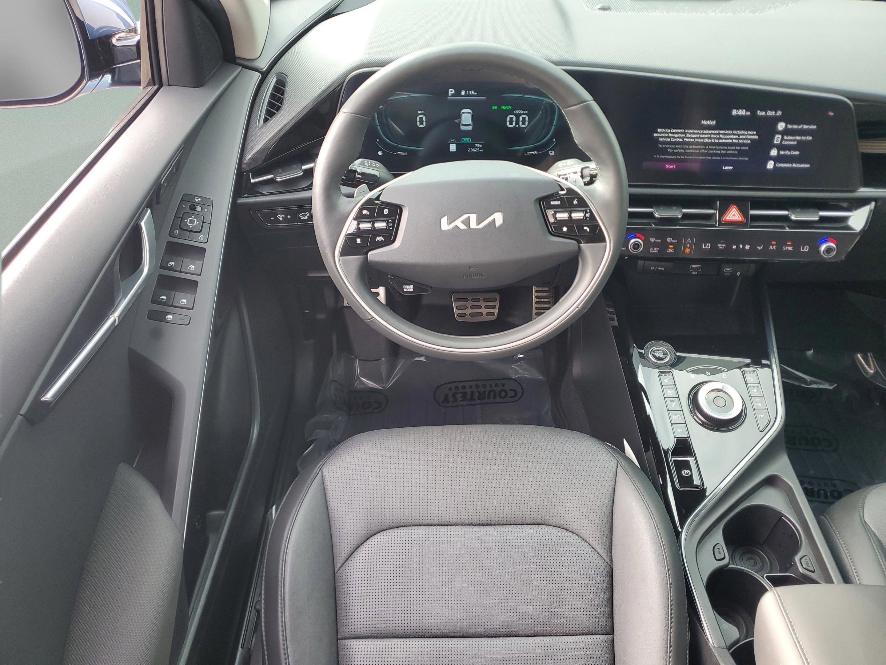 Certified 2024 Kia Niro SX Touring image 14