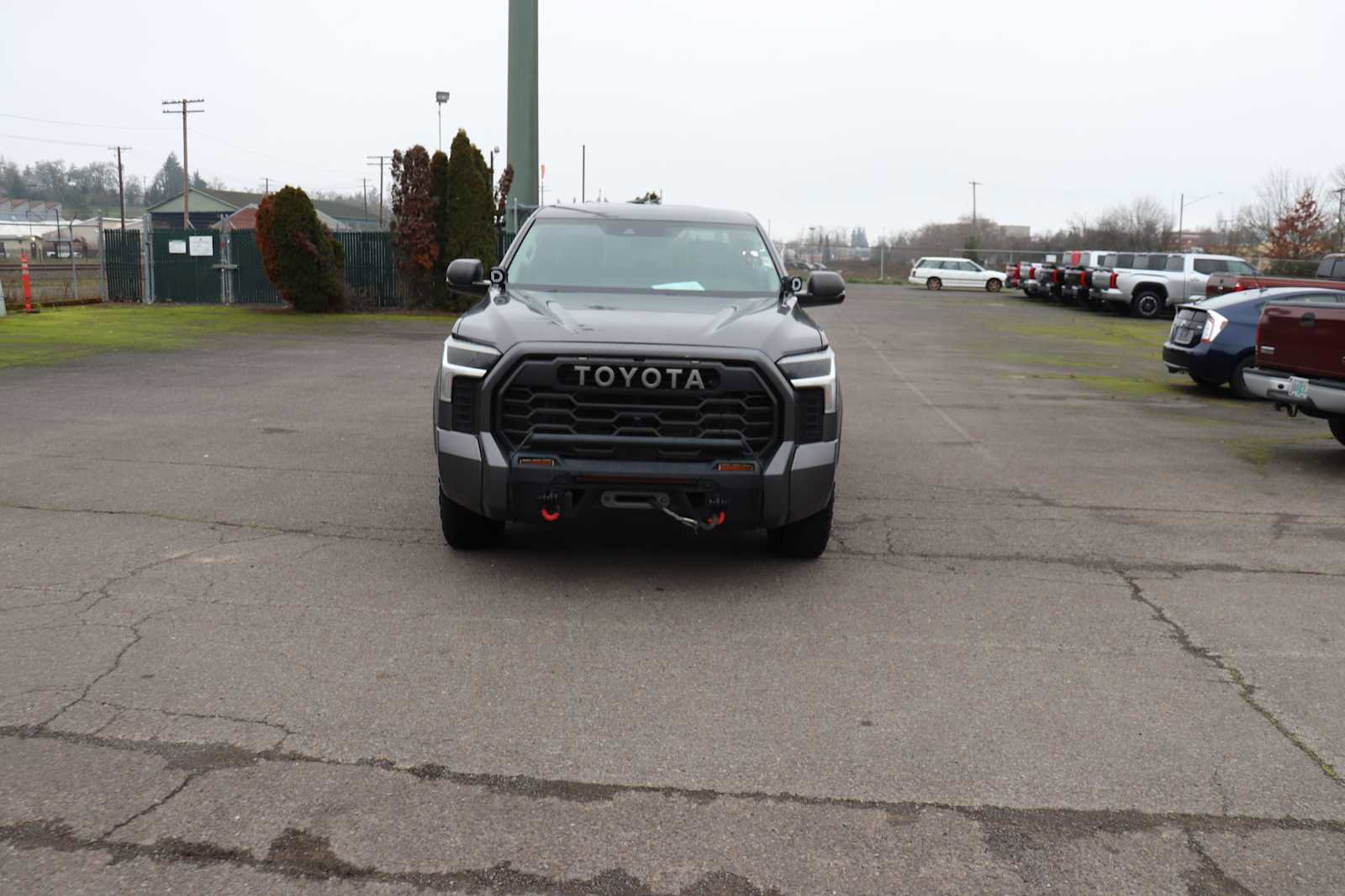Used 2022 Toyota Tundra SR5 w/ SR5 Convenience Package image 2