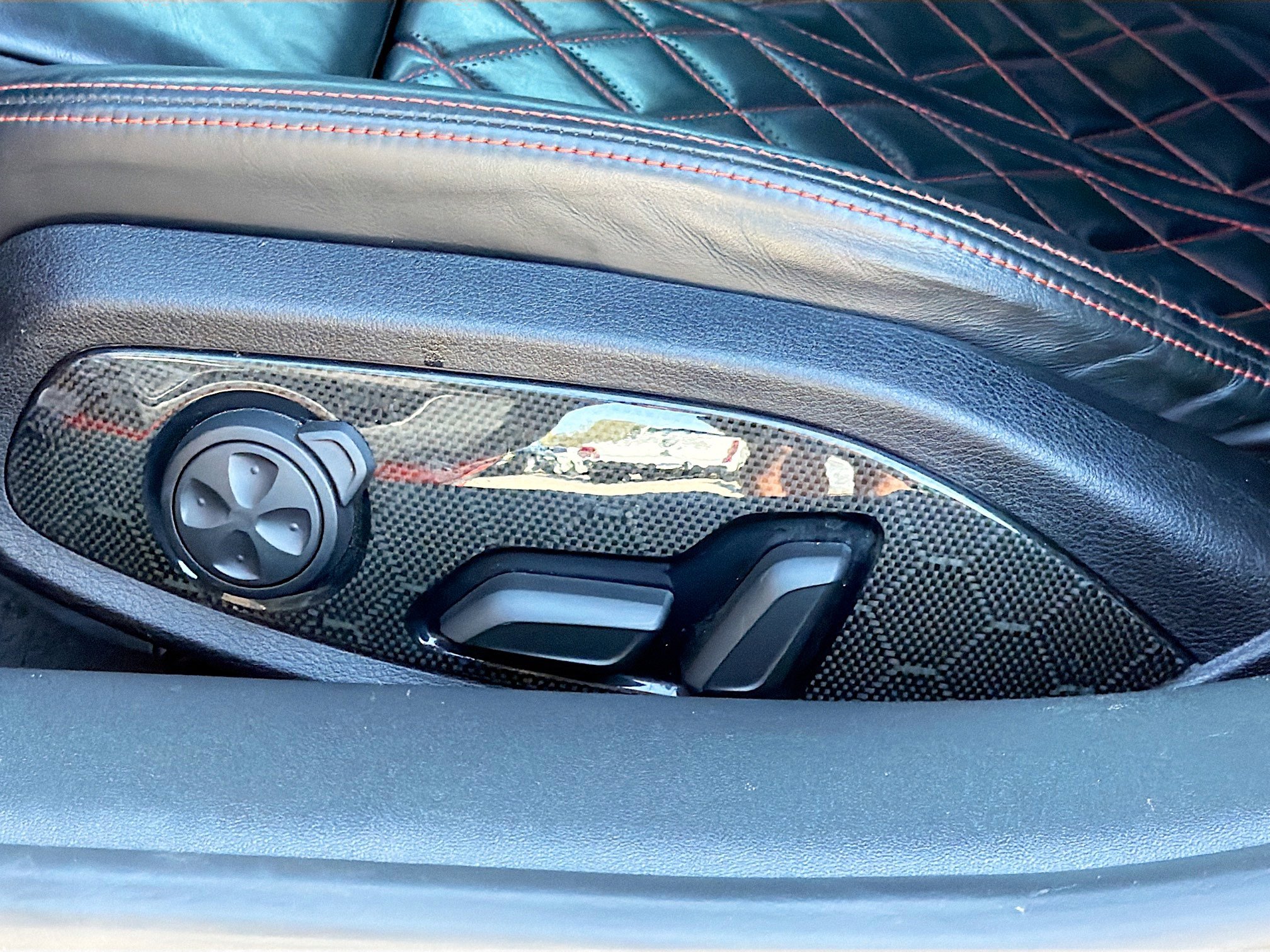 Used 2018 Audi TT RS w/ Technology Package image 24