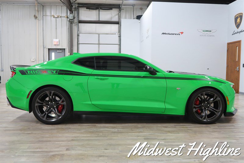 Used 2017 Chevrolet Camaro SS RWD image 9