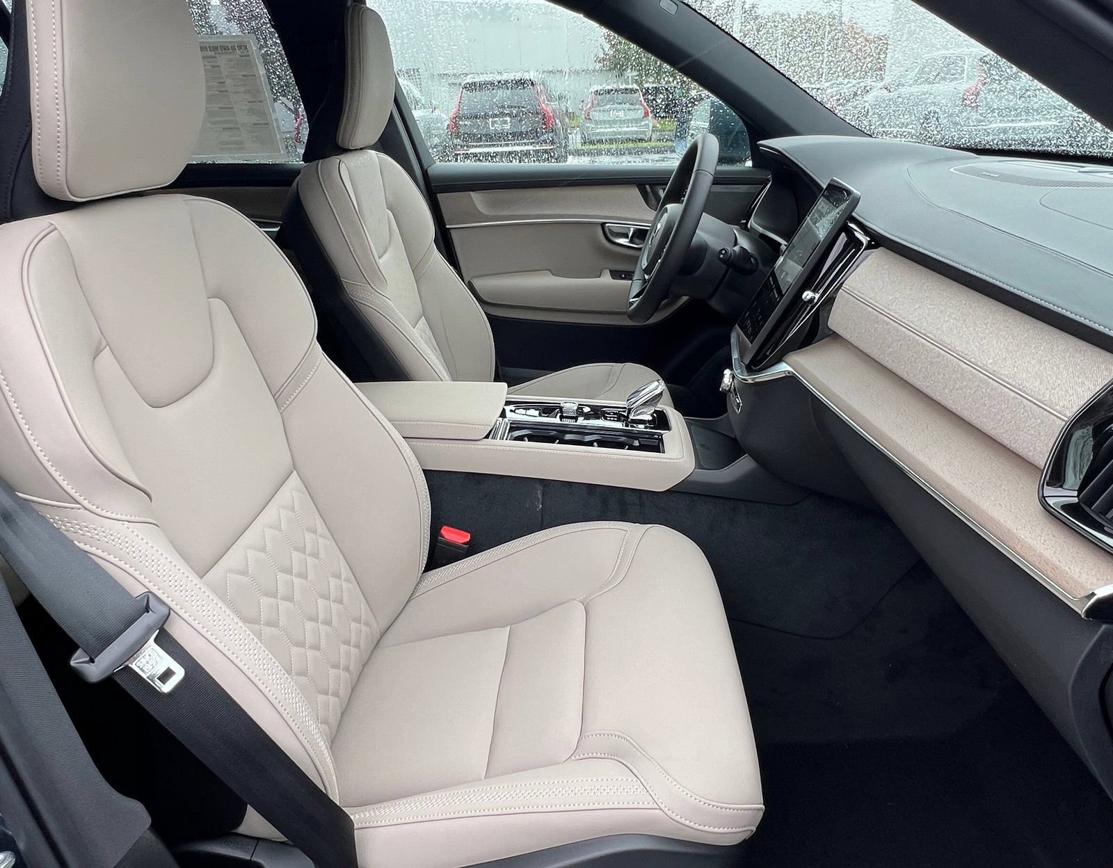 New 2027 Volvo XC60 B5 Core AWD/4WD image 20
