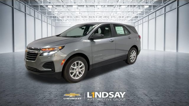 Used 2023 Chevrolet Equinox LS FWD image 3
