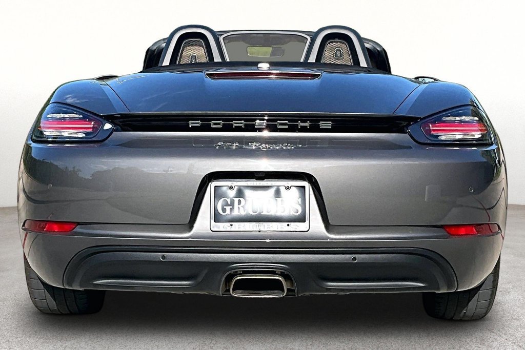 Used 2017 Porsche 718 Boxster RWD image 5