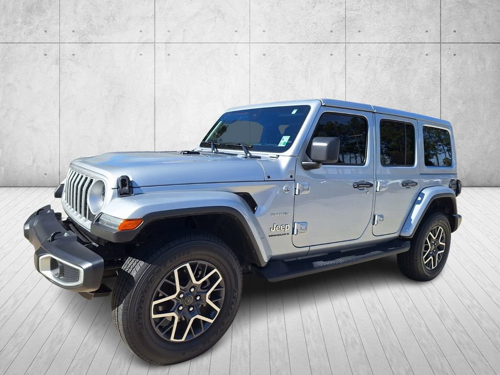 Used 2024 Jeep Wrangler Sahara image 9