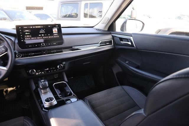 Used 2025 Mitsubishi Outlander SEL AWD/4WD image 30