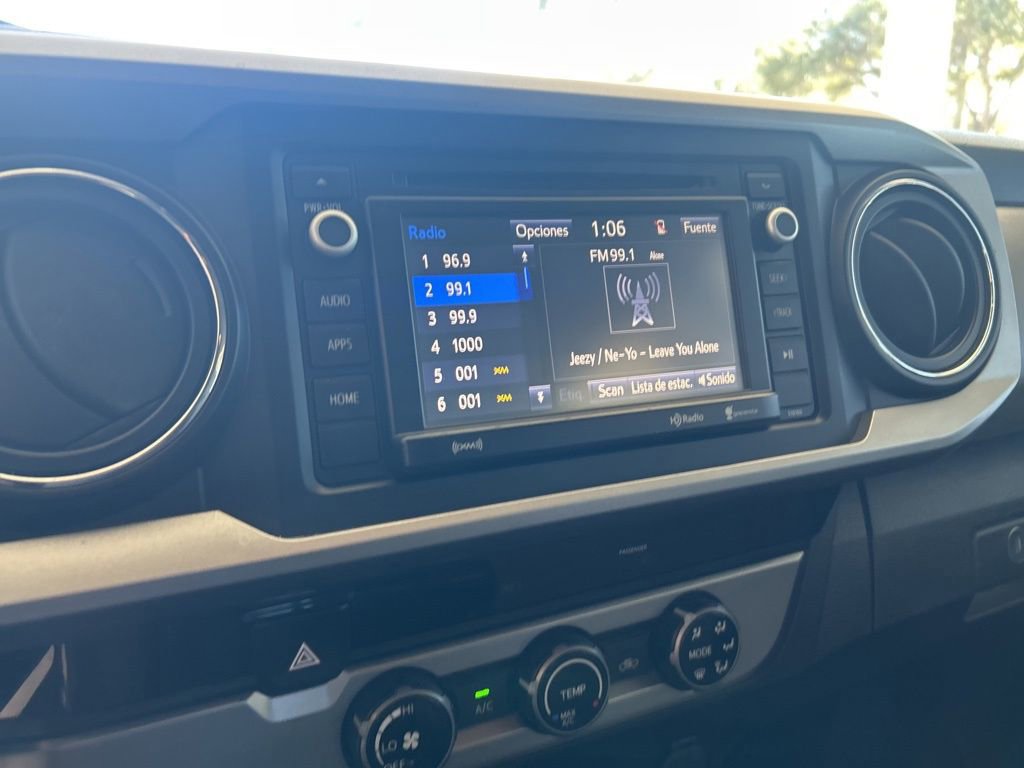 Used 2017 Toyota Tacoma SR5 w/ Tow Package image 7