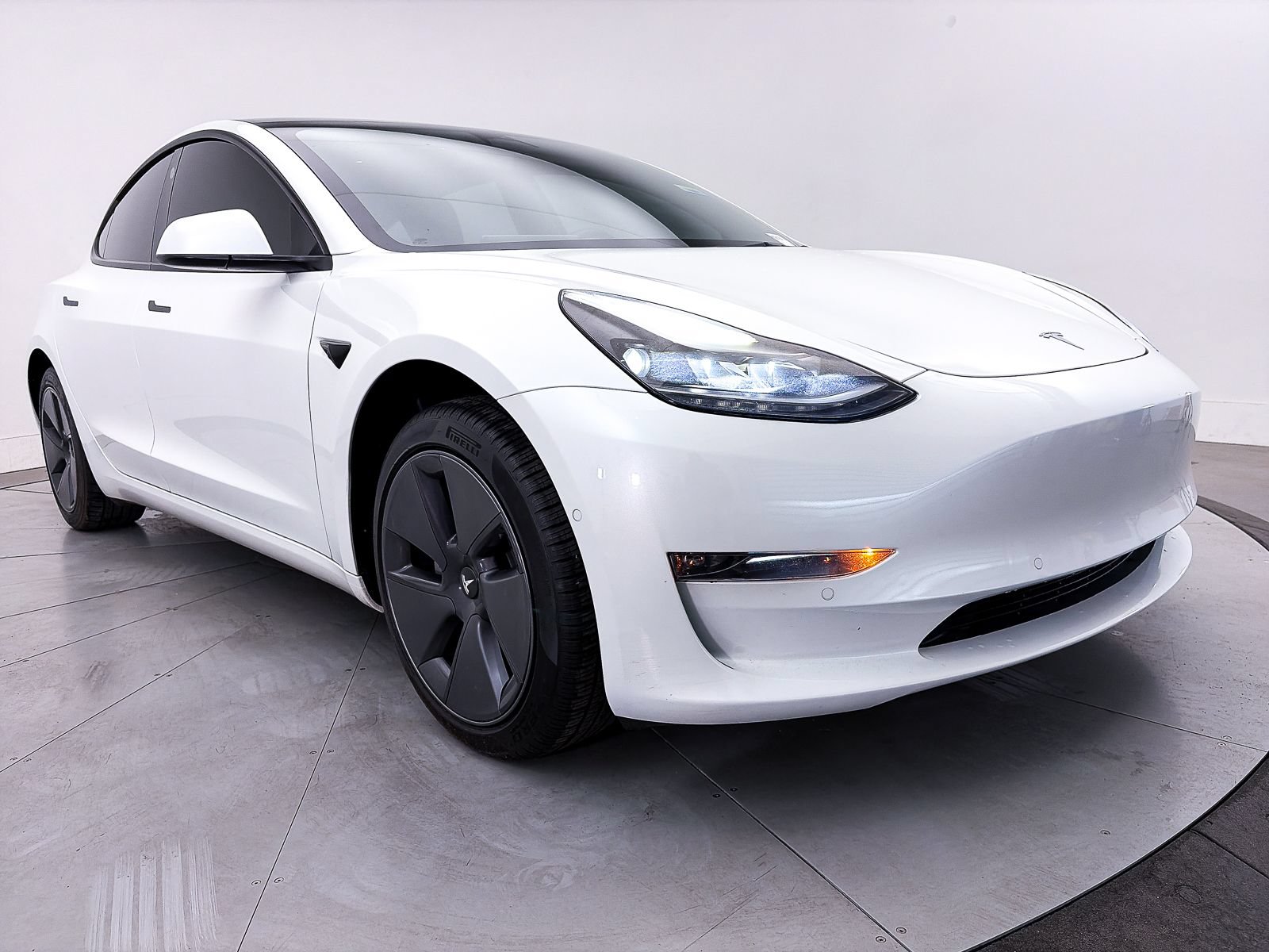 Used 2022 Tesla Model 3 Long Range AWD/4WD image 11
