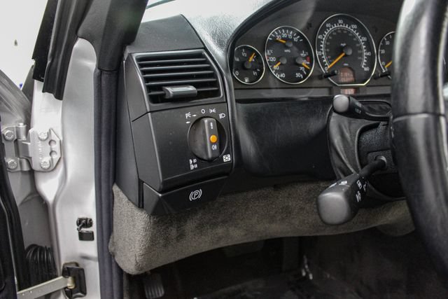 Used 2000 Mercedes-Benz SL 500 image 21