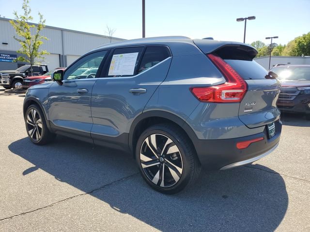 Used 2023 Volvo XC40 B5 Plus w/ Climate Package image 4