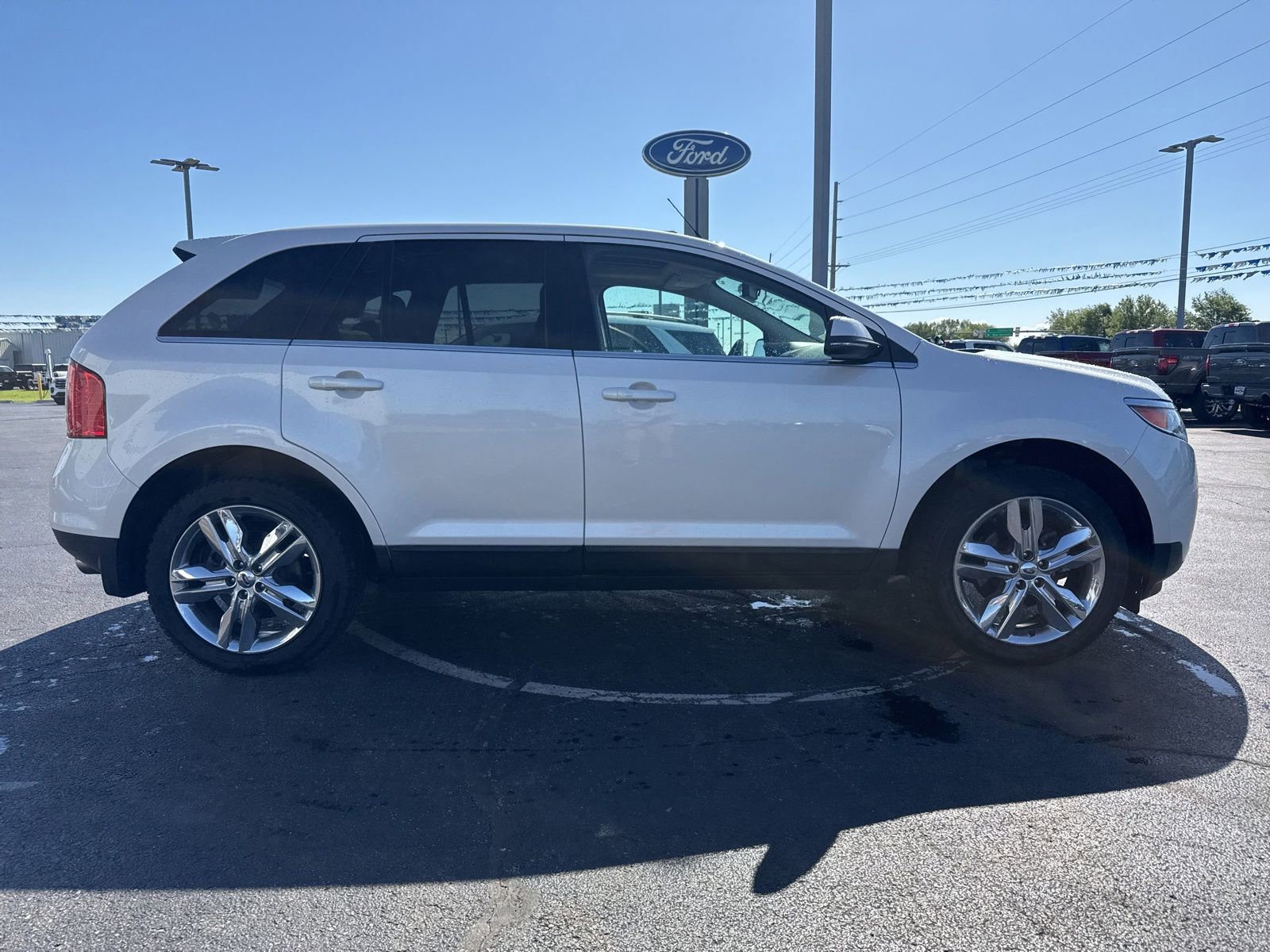 Used 2014 Ford Edge Limited w/ Equipment Group 302A FWD image 4