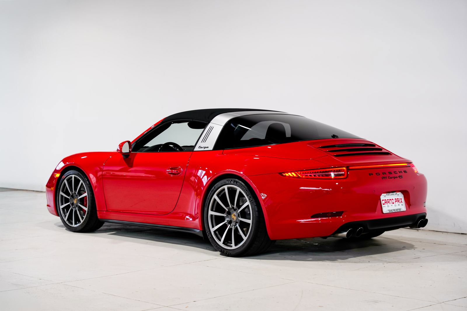 Used 2015 Porsche 911 Targa 4S AWD/4WD image 8
