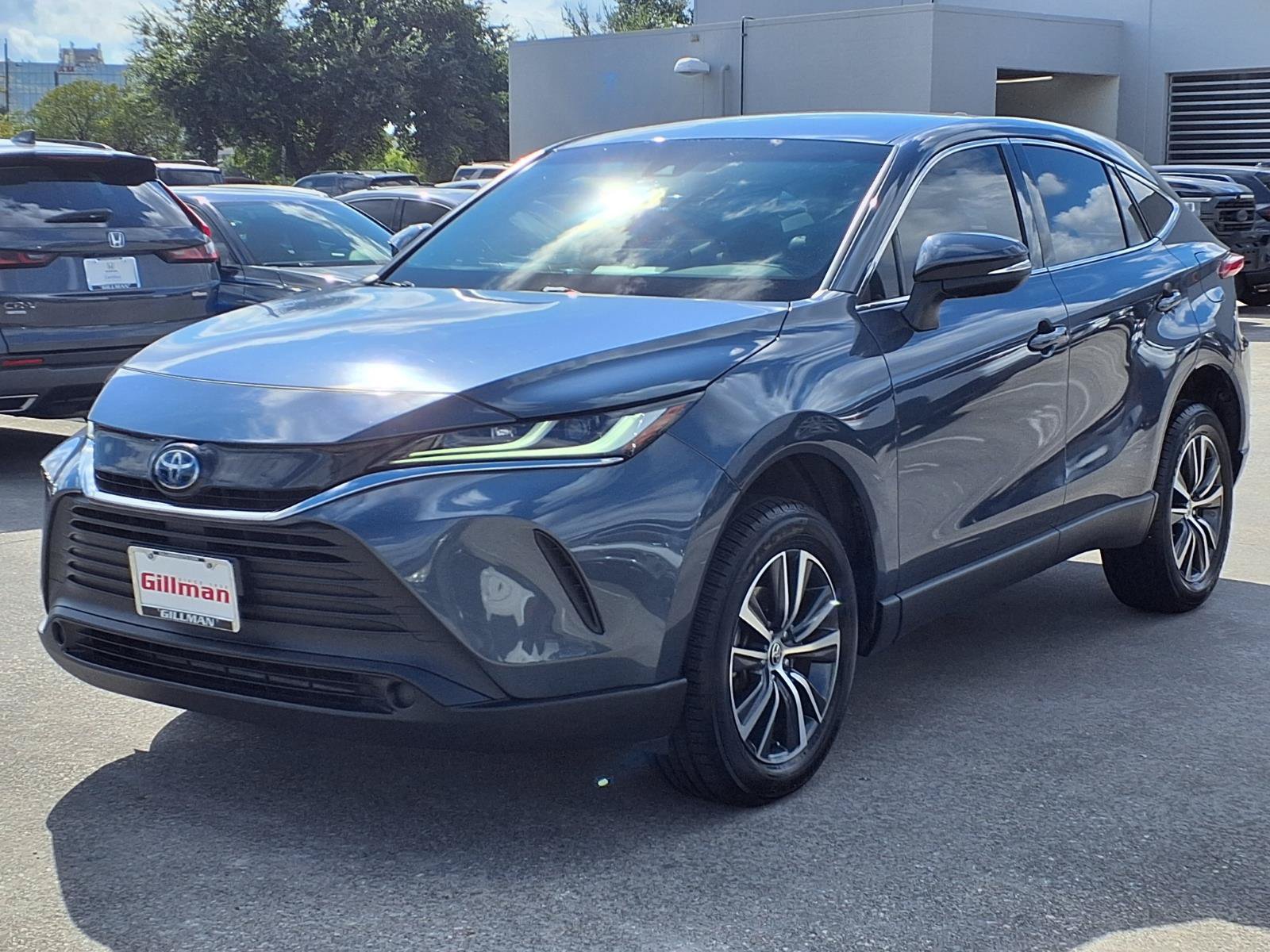 Used 2024 Toyota Venza LE AWD/4WD image 21