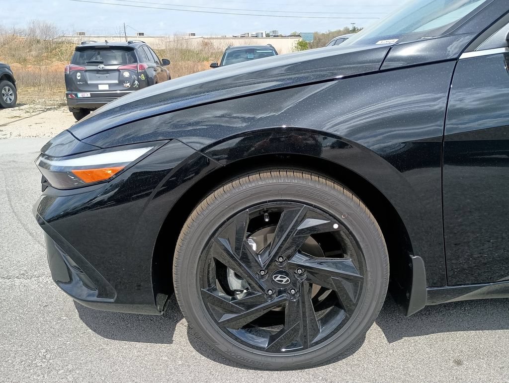 New 2026 Hyundai Elantra SEL Sport Premium FWD image 16