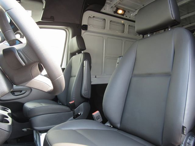 New 2025 Mercedes-Benz Sprinter 2500 image 11