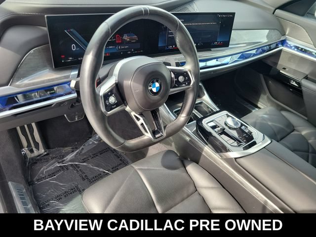 Used 2023 BMW 740i RWD image 25