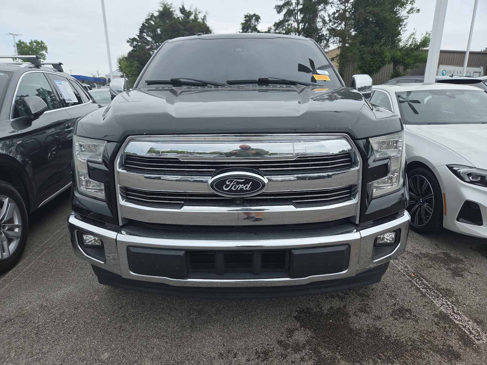 Used 2017 Ford F150 Lariat w/ Equipment Group 502A Luxury RWD image 10
