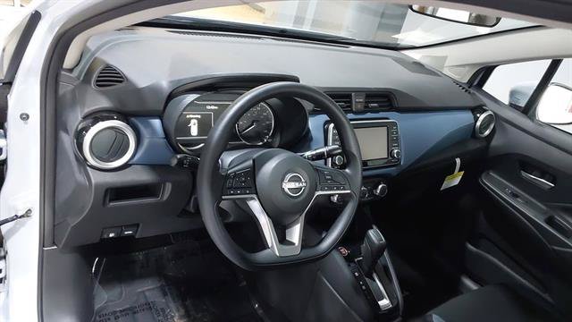 Used 2025 Nissan Versa SV w/ Trunk Package FWD image 18