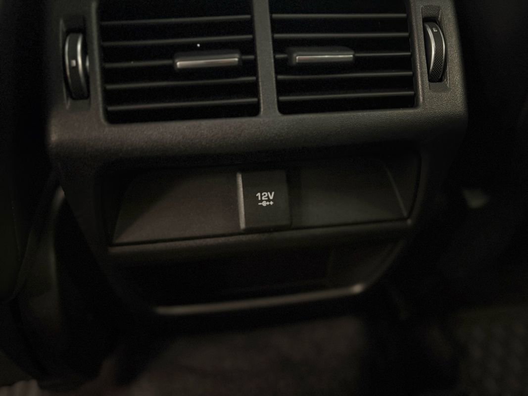 Used 2020 Jaguar E-PACE R-Dynamic HSE image 41