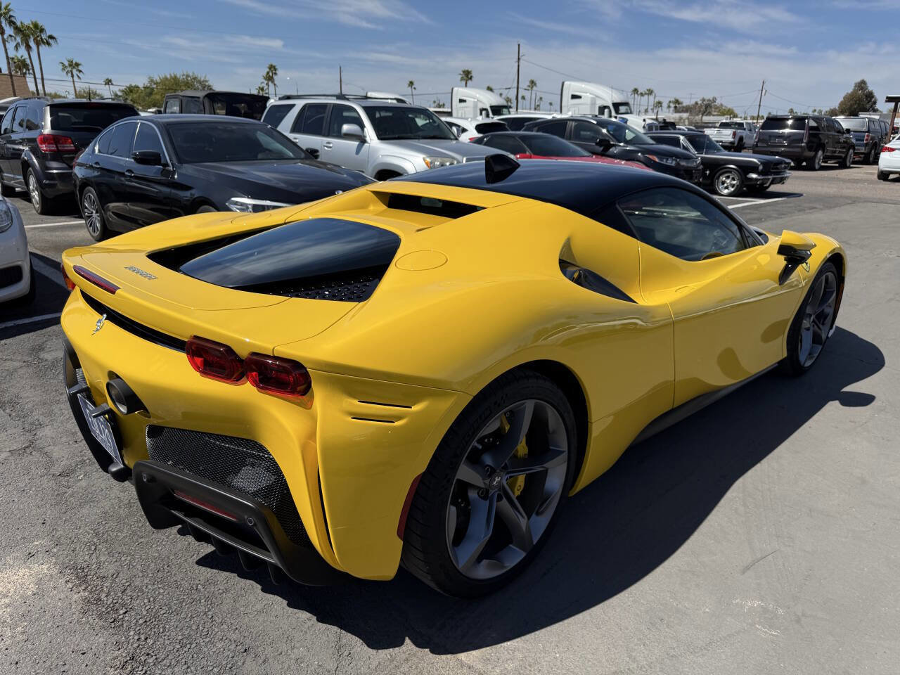 Used 2022 Ferrari SF90 Stradale image 18
