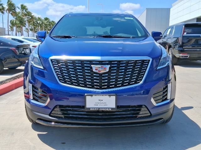 New 2026 Cadillac XT5 Luxury image 2