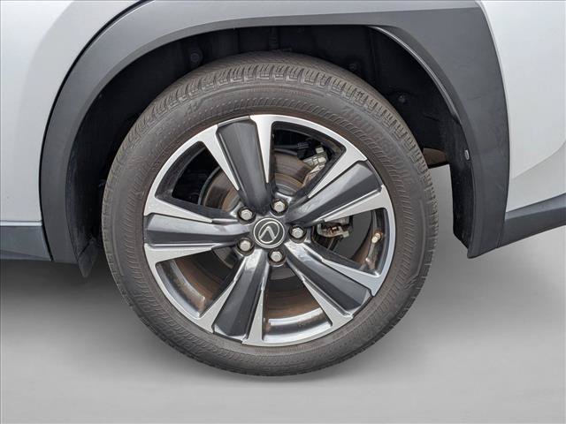 Used 2019 Lexus UX 200 w/ Premium Package FWD image 22