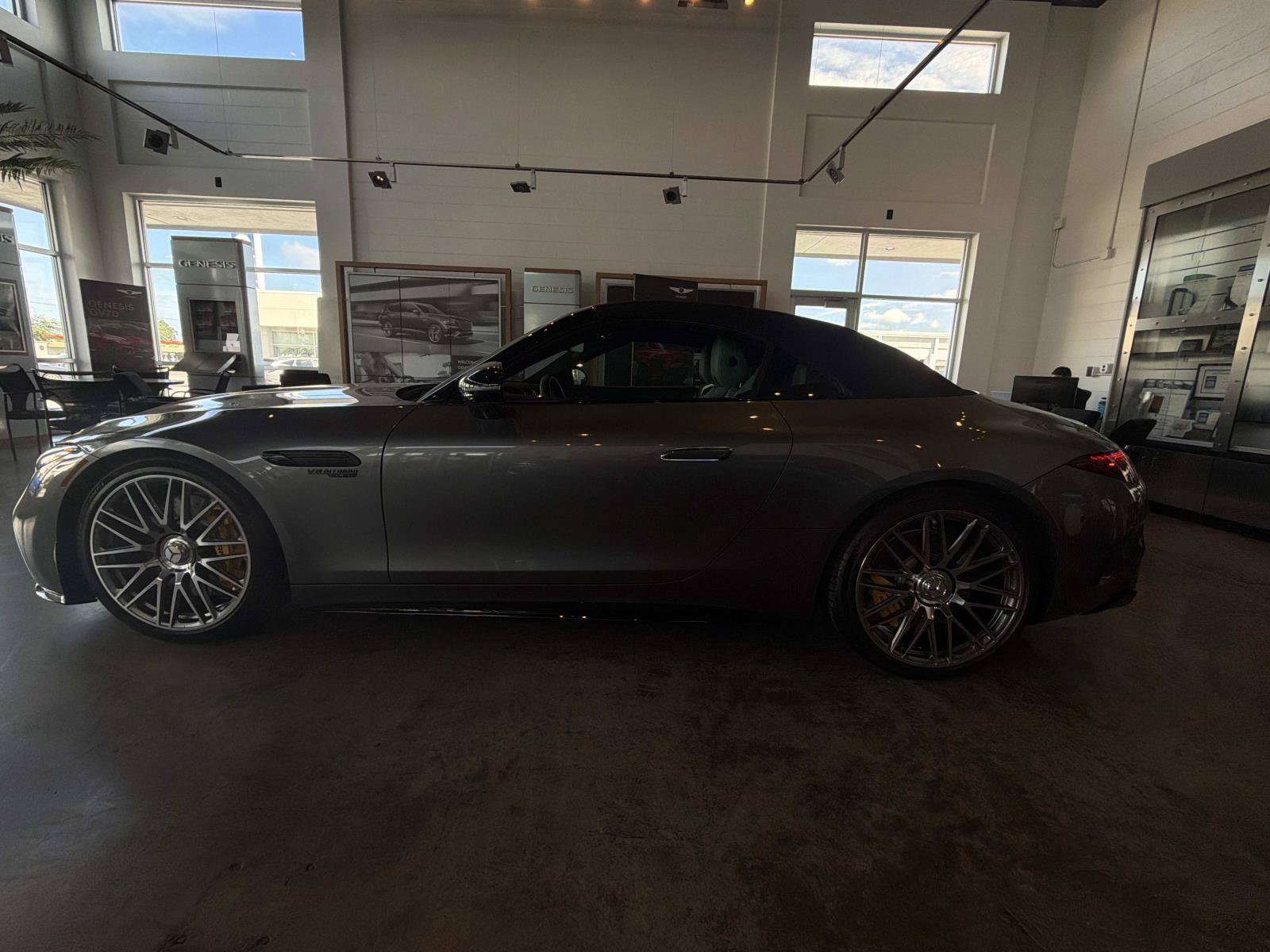 Used 2024 Mercedes-Benz SL 55 AMG 4MATIC image 5