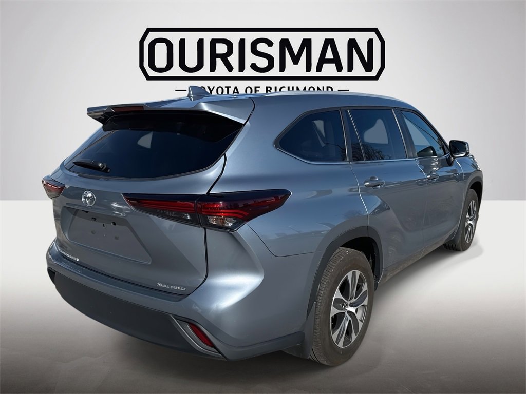 Certified 2024 Toyota Highlander XLE image 7