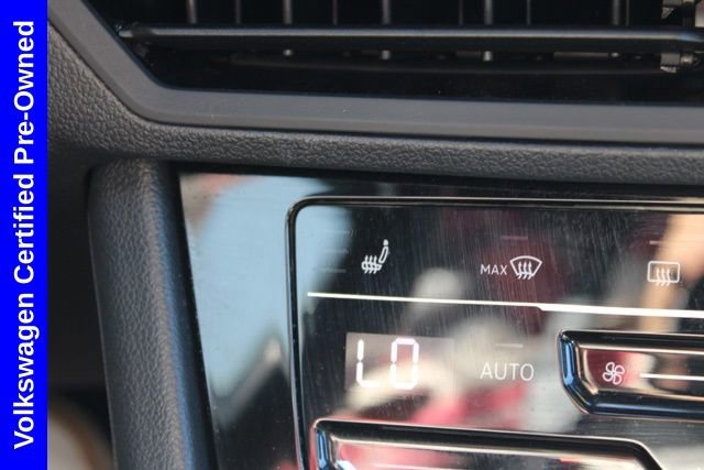 Used 2025 Volkswagen Jetta Sport image 34