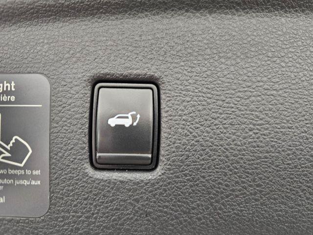 Used 2021 INFINITI QX50 Luxe w/ Cargo Package AWD/4WD image 40